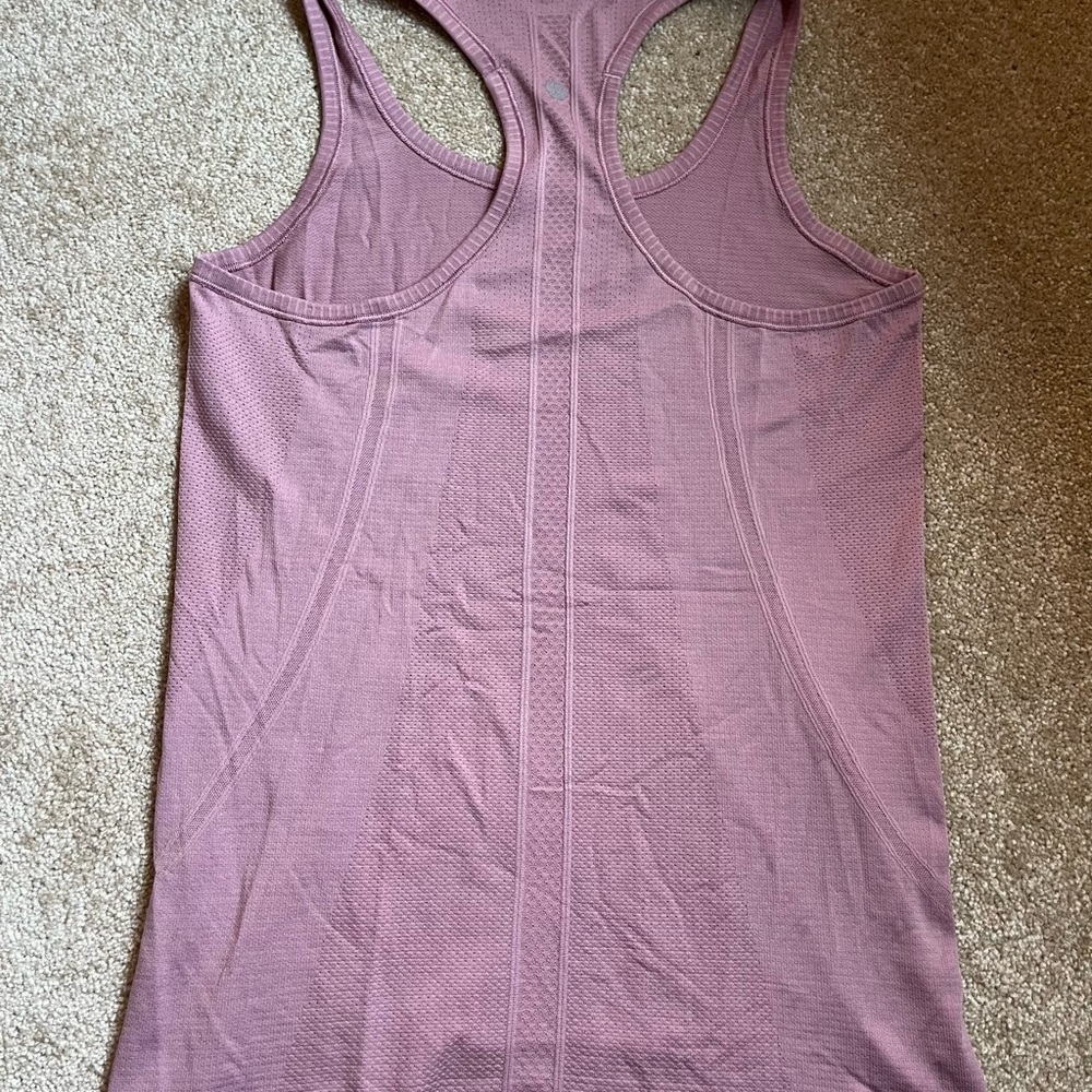 Lululemon Racerback Swiftly Tech Tanktop - Picture 2 of 2